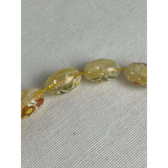 Vintage Yellow Beaded Necklace Earrings Set Floral Beaded Plastic Cottagecore - Picture 6 of 8